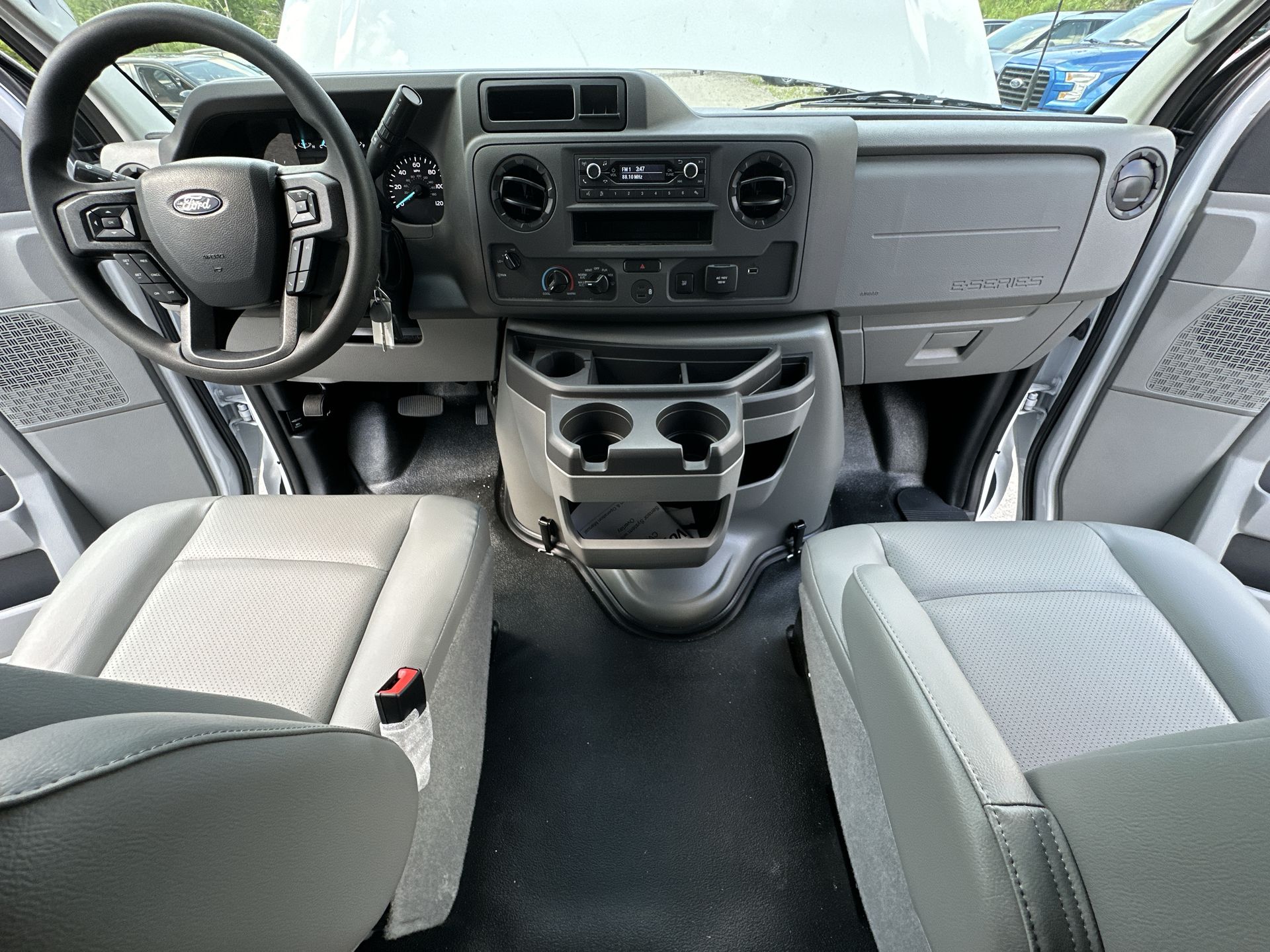 Thumbnail: 2025 Ford Econoline - 16