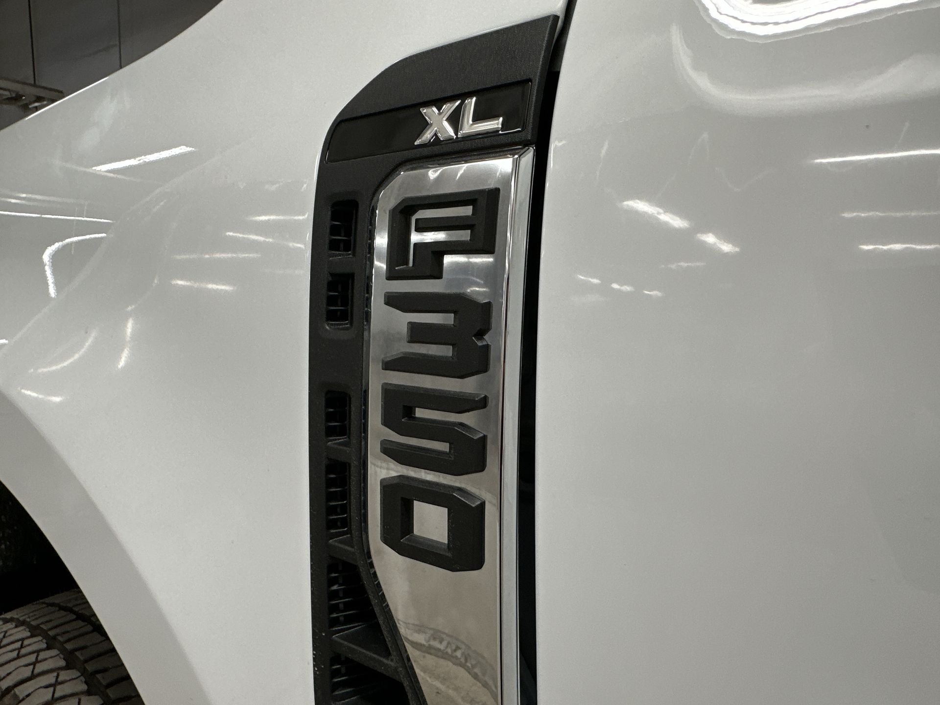 Thumbnail: 2025 Ford Econoline - 22