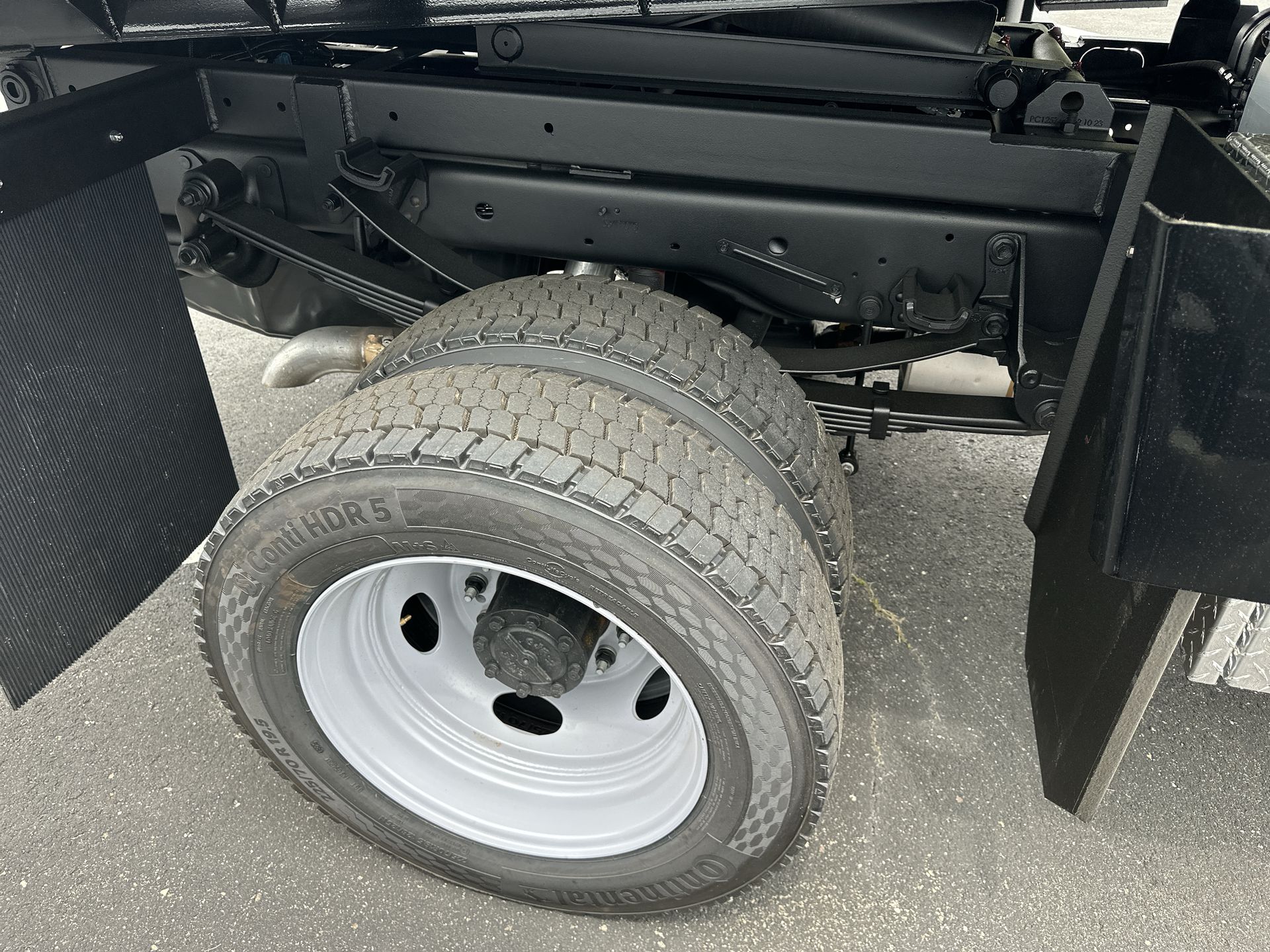 2025 Ford F-450 XL photo 2