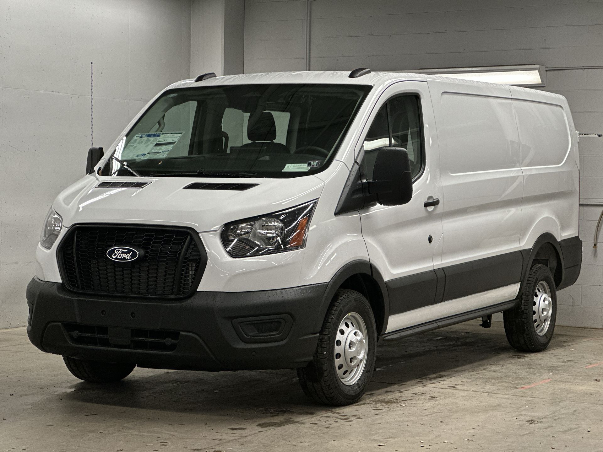 Thumbnail: 2026 Ford Transit Series - 1