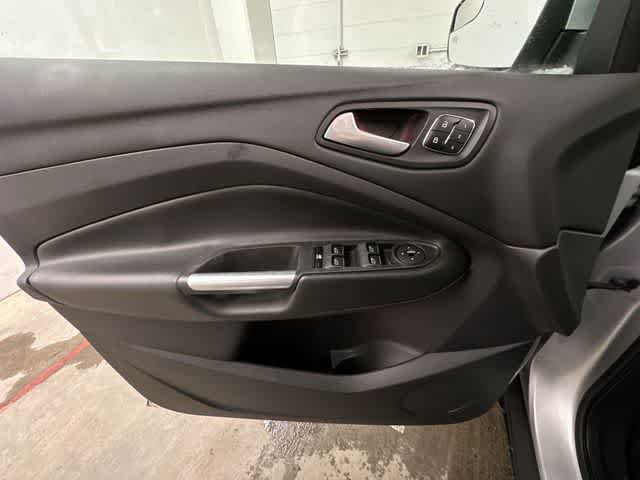 Thumbnail: 2014 Ford Escape - 19