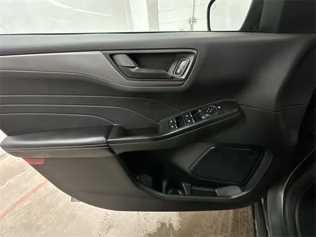 Thumbnail: 2025 Ford Escape - 18