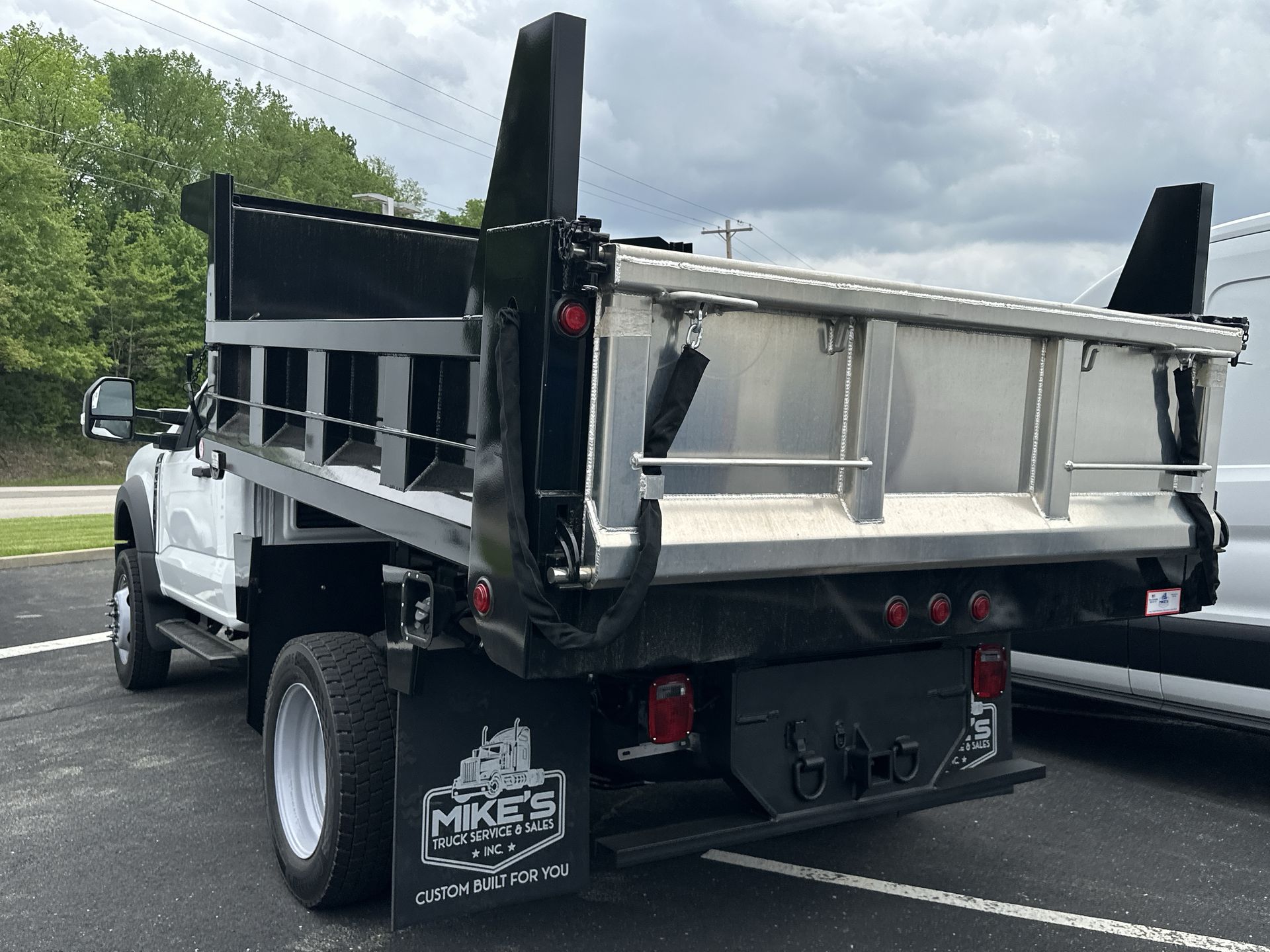 Thumbnail: 2025 Ford Econoline - 25