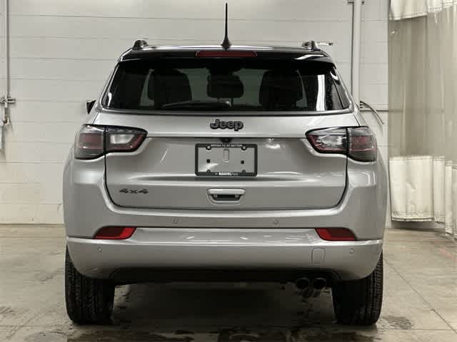 Thumbnail: 2022 Jeep Compass - 4