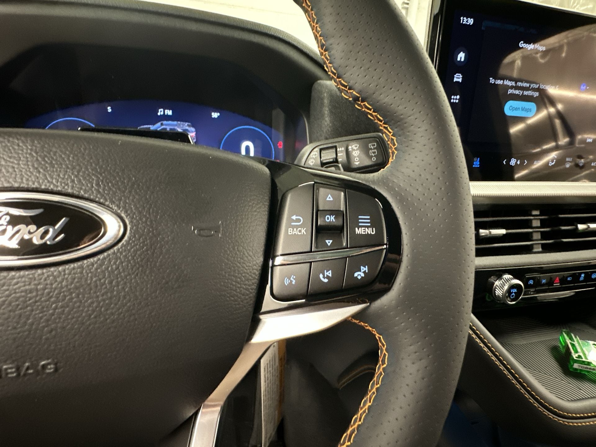 Thumbnail: 2026 Ford Explorer - 9