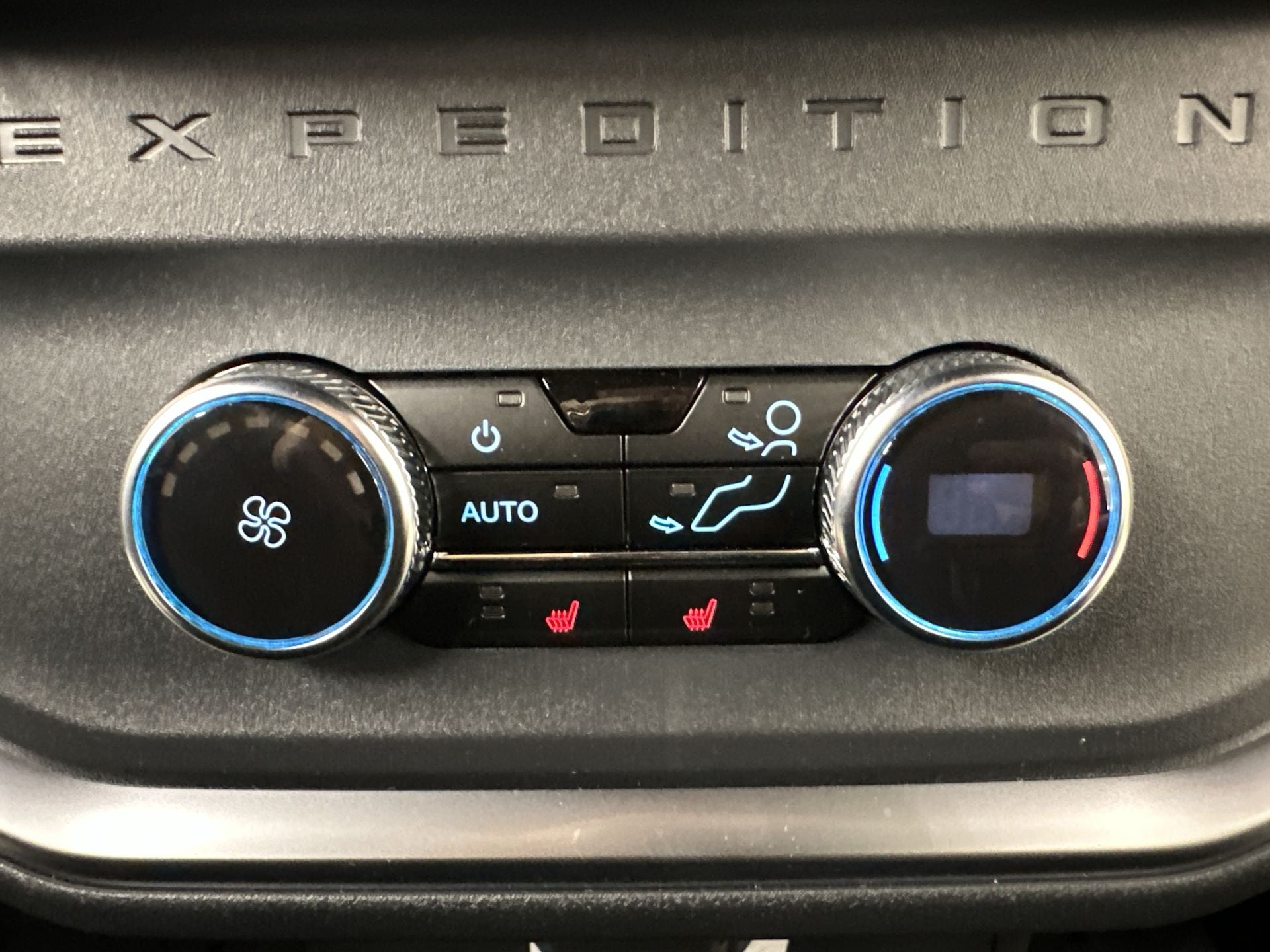 Thumbnail: 2025 Ford Expedition - 21