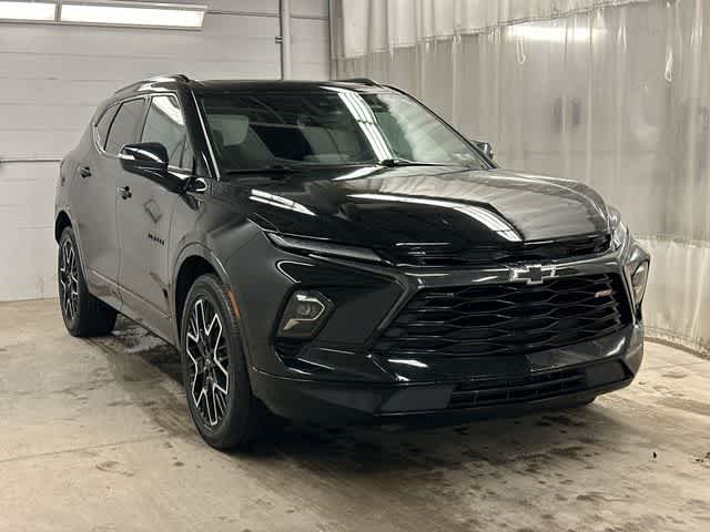 Thumbnail: 2023 Chevrolet Blazer - 24