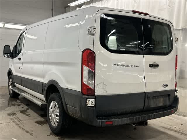 Thumbnail: 2018 Ford Transit Series - 18