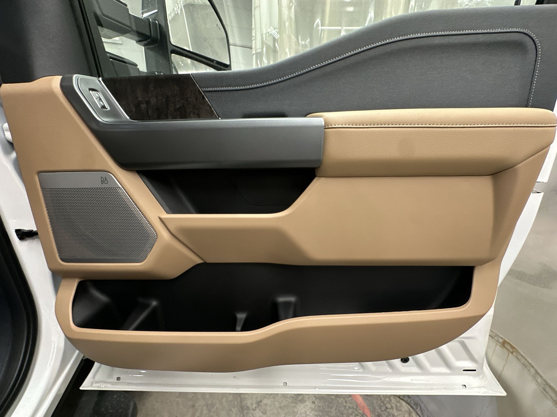 Thumbnail: 2026 Ford Econoline - 25