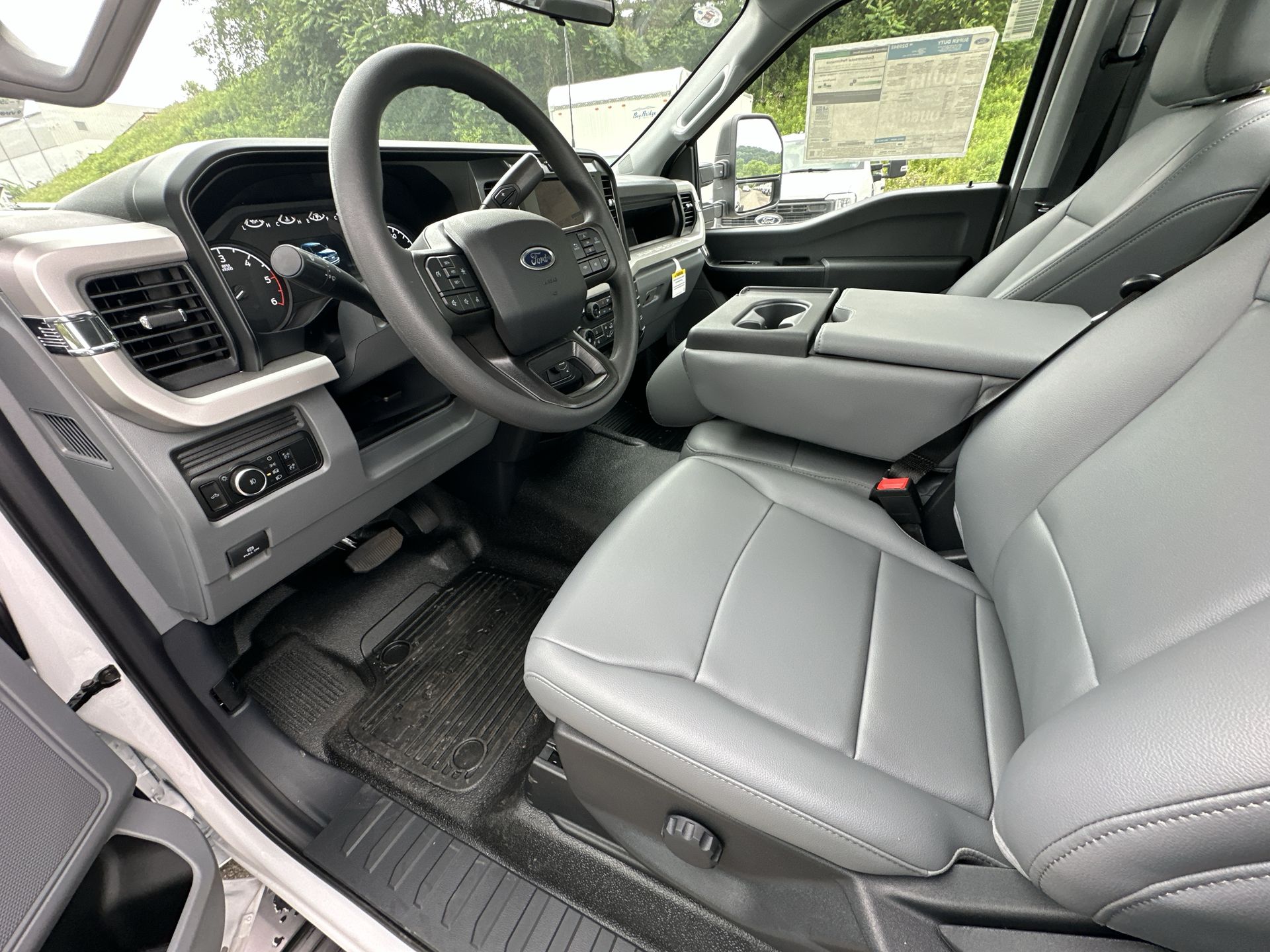 Thumbnail: 2025 Ford Econoline - 13