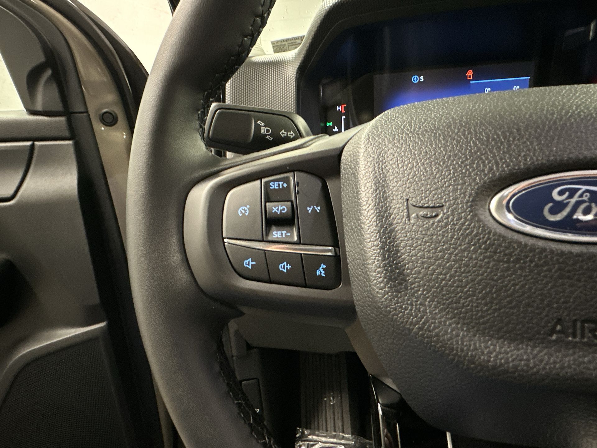 Thumbnail: 2025 Ford Ranger - 8