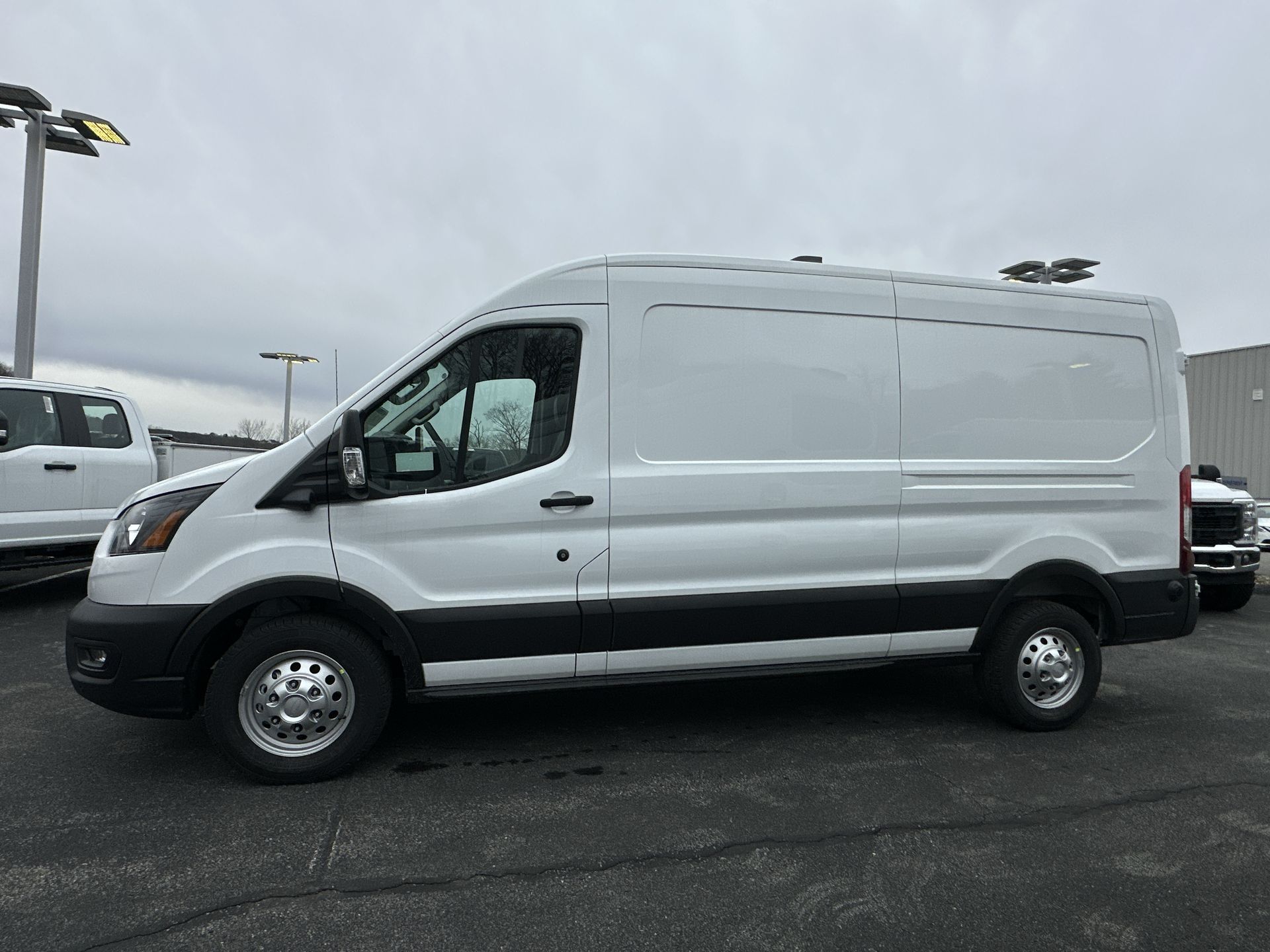 Thumbnail: 2026 Ford Transit Series - 2