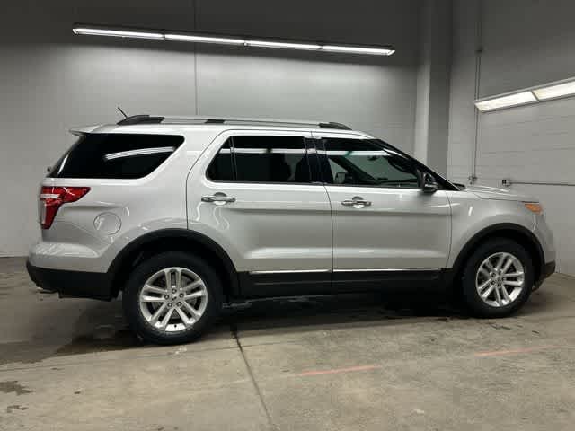 Thumbnail: 2015 Ford Explorer - 3