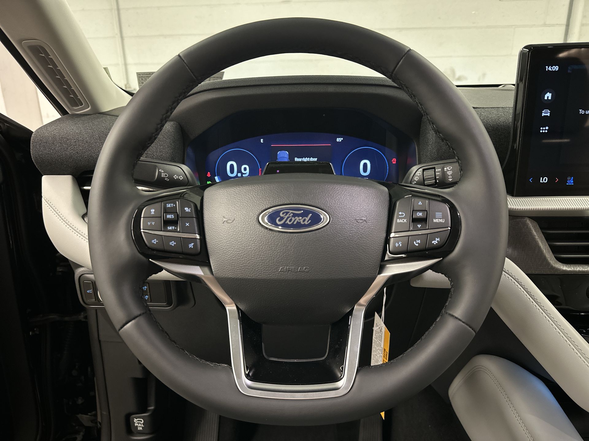 Thumbnail: 2026 Ford Explorer - 7
