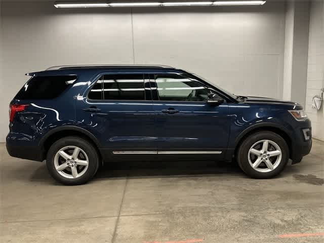 Thumbnail: 2016 Ford Explorer - 3