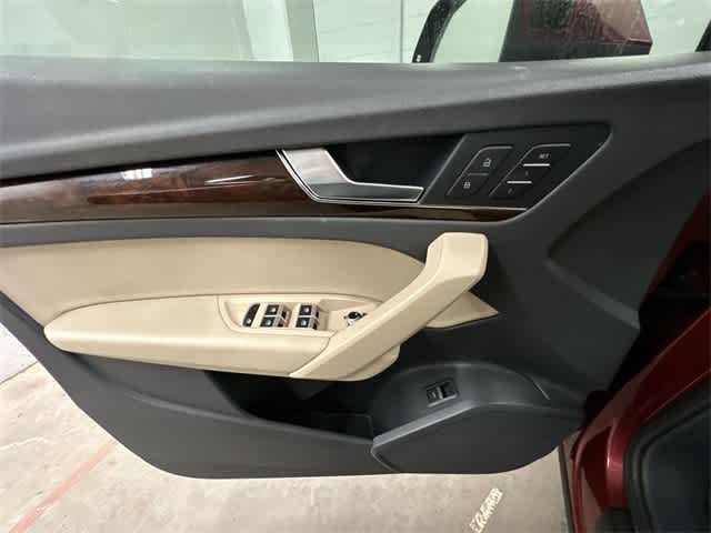 Thumbnail: 2018 Audi Q5 - 18