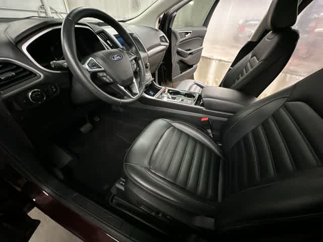 Thumbnail: 2020 Ford Edge - 17