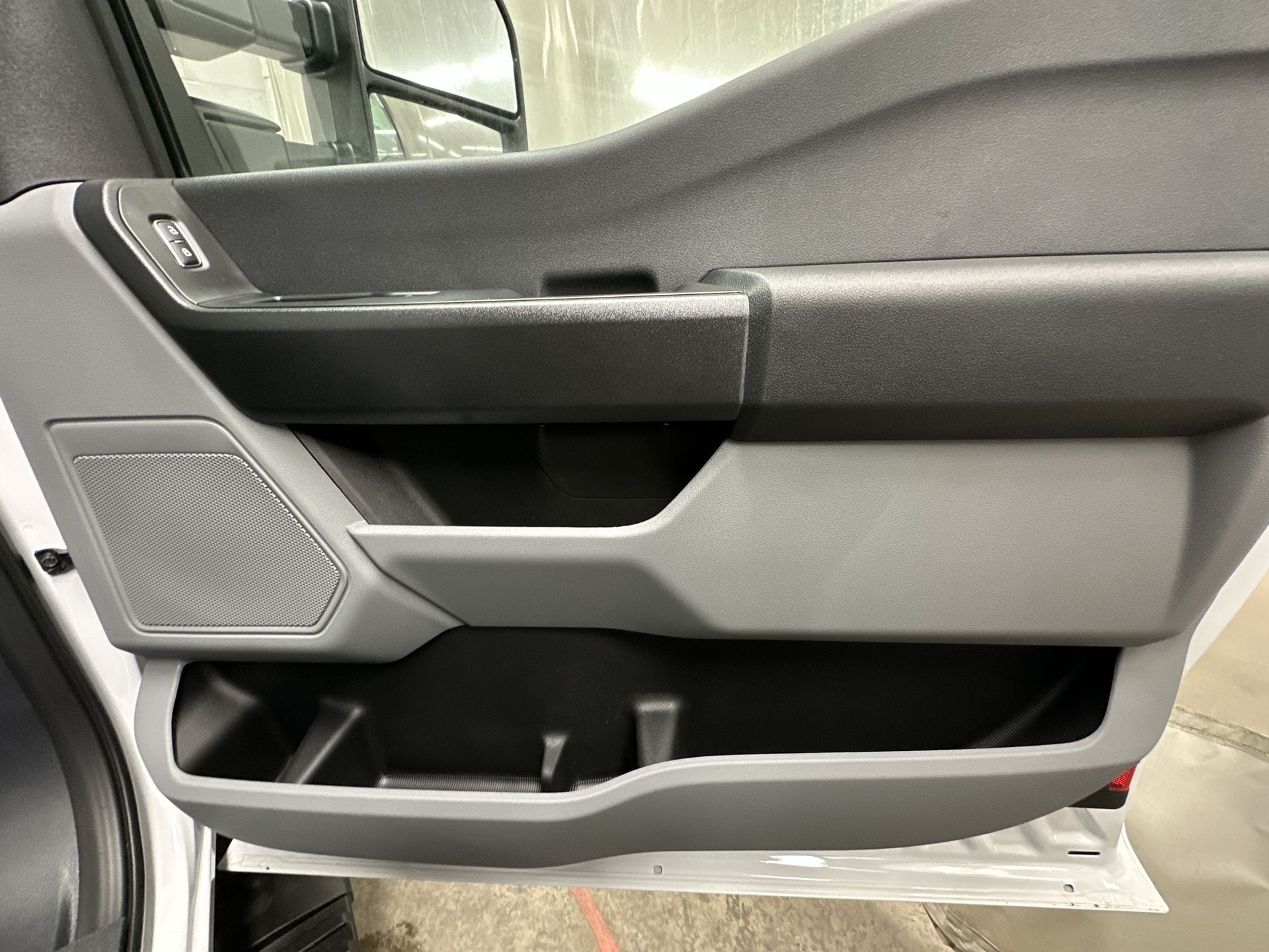 Thumbnail: 2026 Ford Econoline - 20