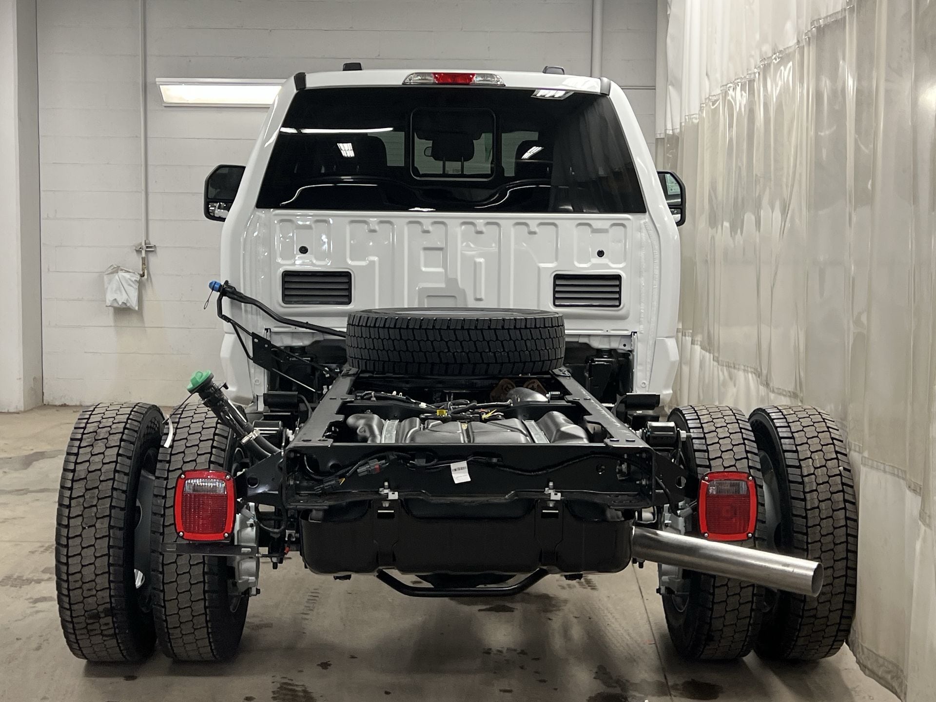 Thumbnail: 2025 Ford Econoline - 4