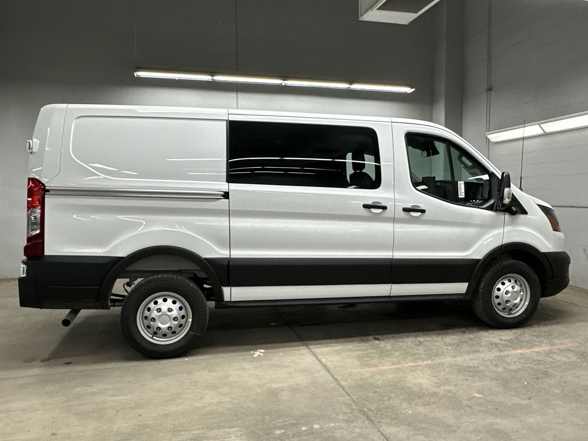 Thumbnail: 2026 Ford Transit Series - 3