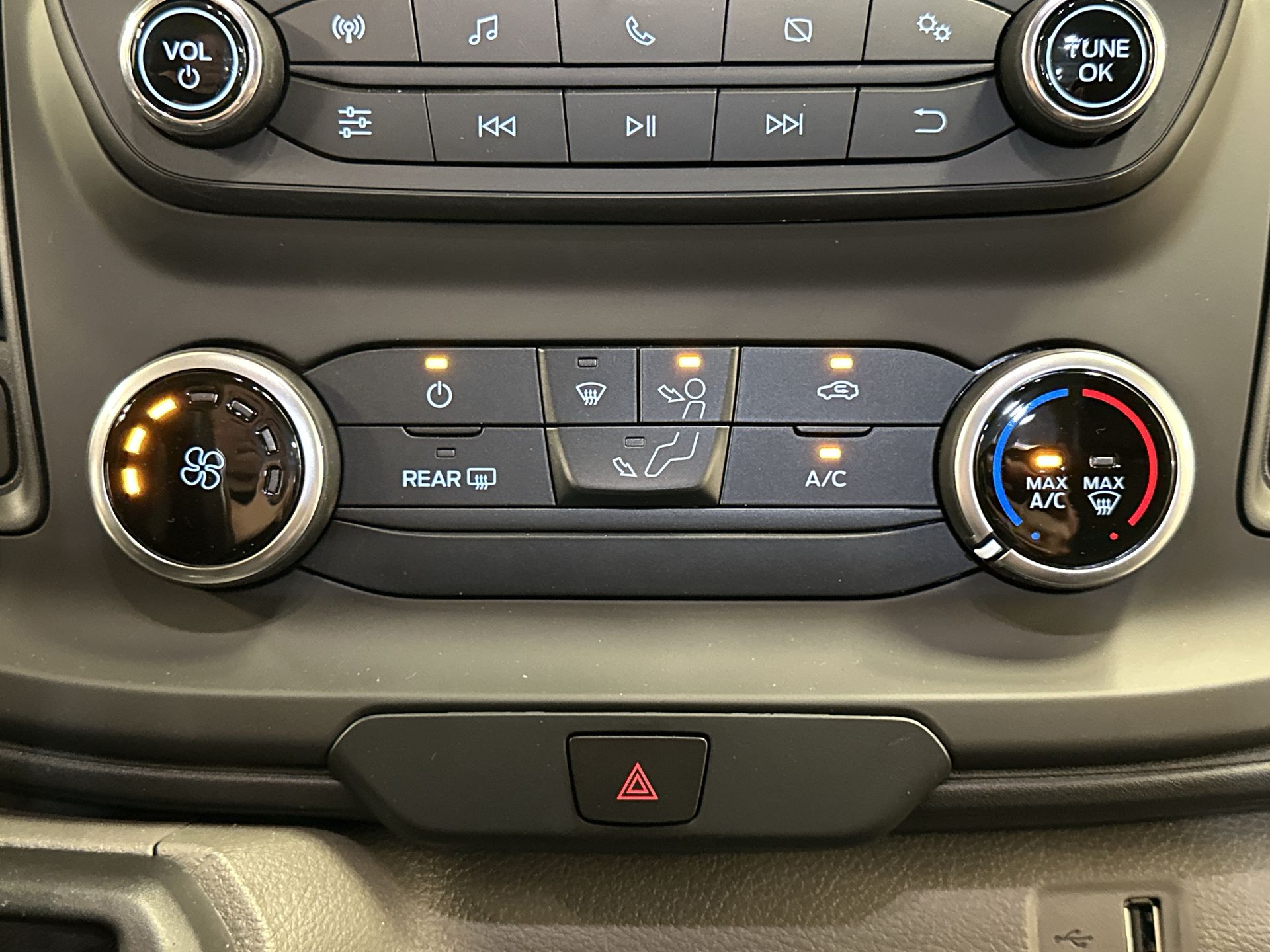 Thumbnail: 2025 Ford Transit Series - 12