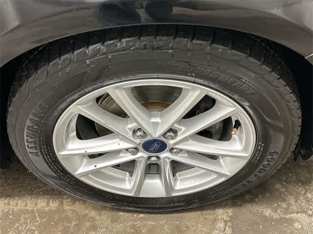 Thumbnail: 2016 Ford Focus - 5