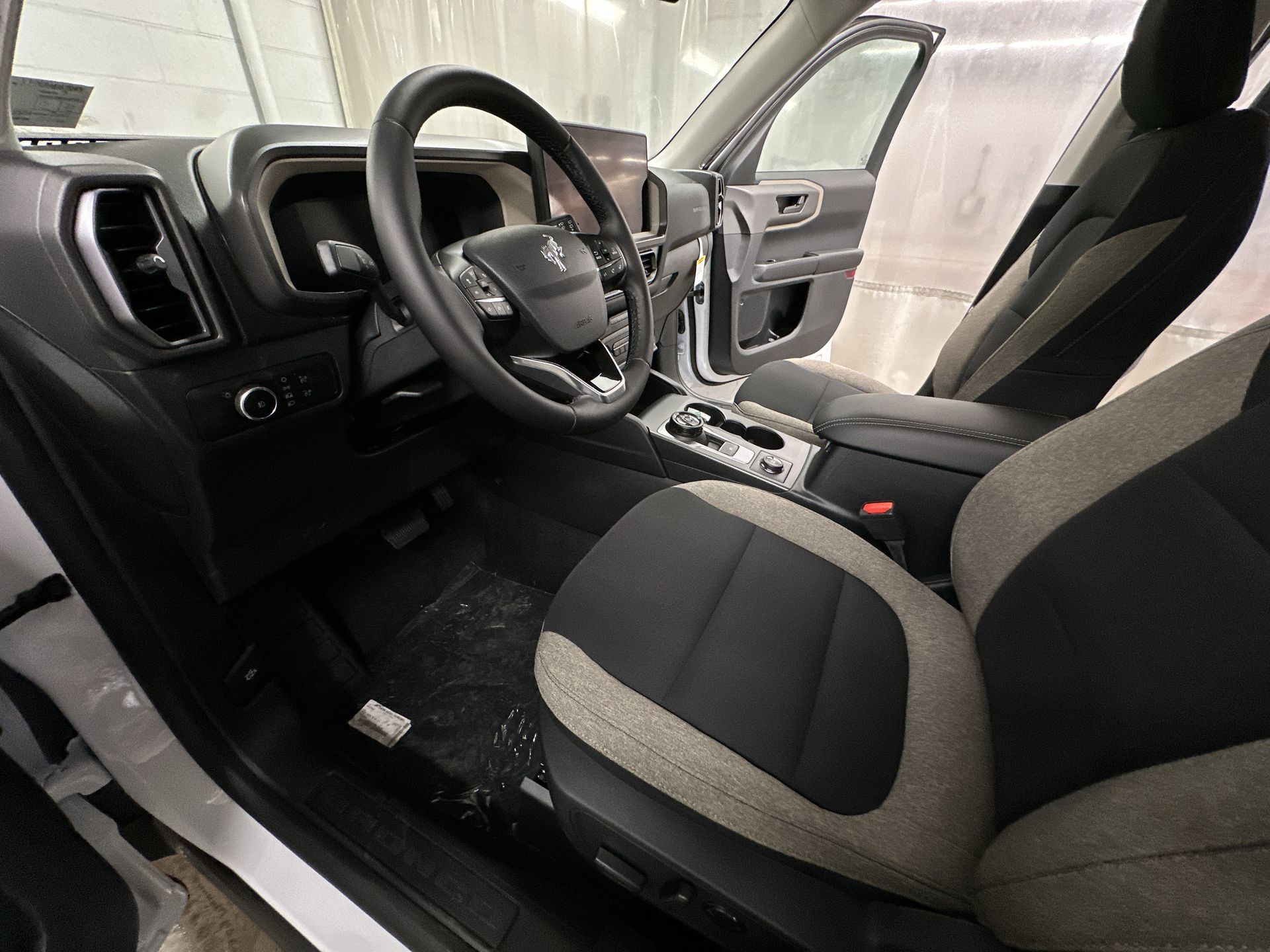 Thumbnail: 2026 Ford Bronco Sport - 15