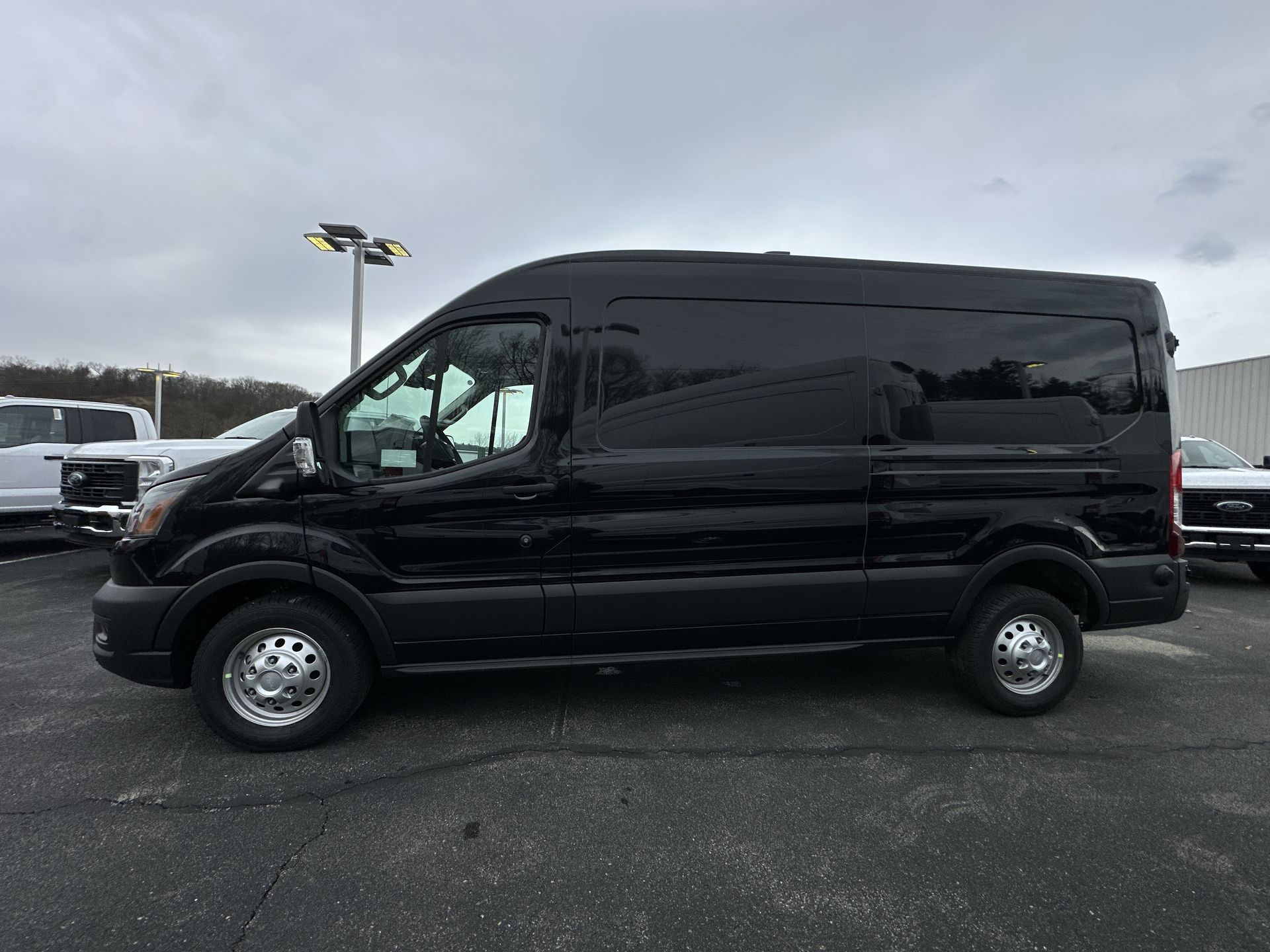 Thumbnail: 2026 Ford Transit Series - 2