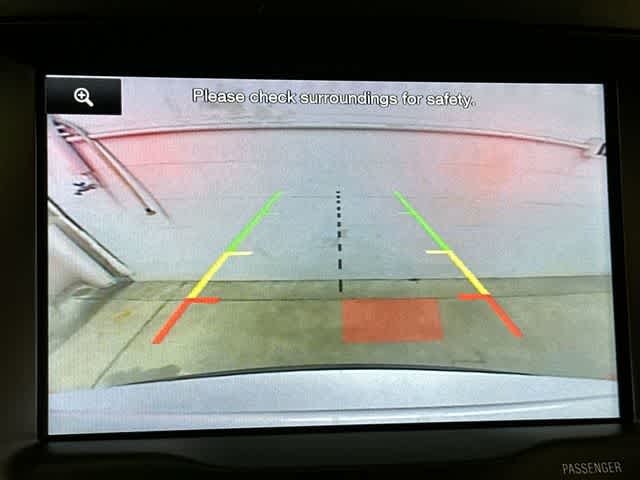 Thumbnail: 2015 Ford Explorer - 11