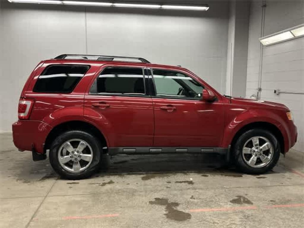 Used 2011 Ford Escape Limited SUV
