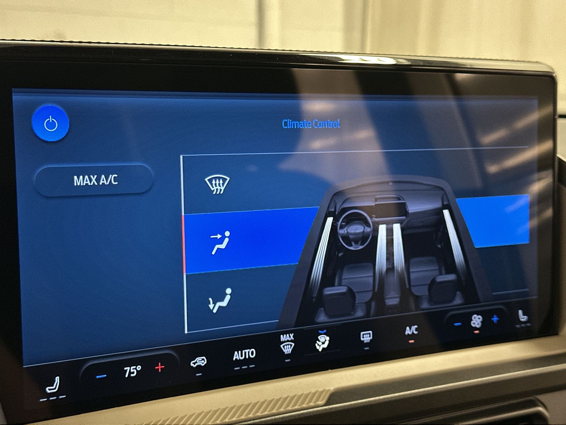 Thumbnail: 2025 Ford Bronco Sport - 15