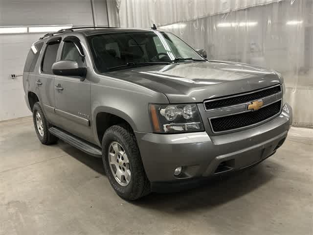 Thumbnail: 2009 Chevrolet Tahoe - 18