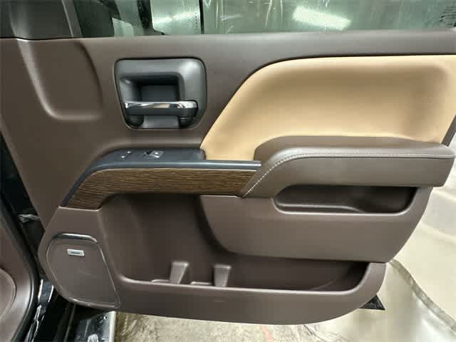 Thumbnail: 2019 GMC Sierra 3500 - 22