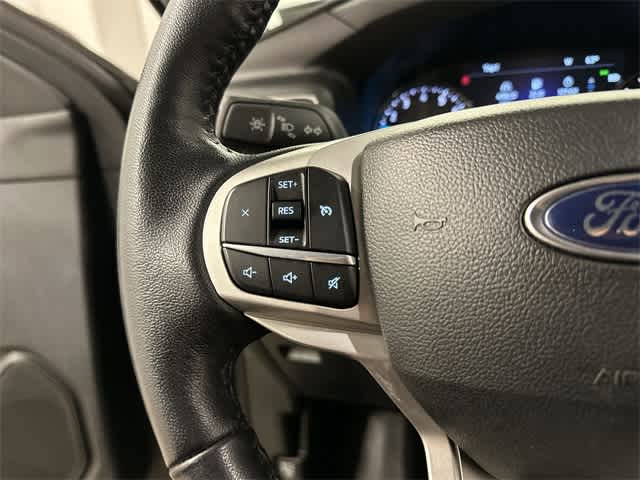 Thumbnail: 2022 Ford Explorer - 8