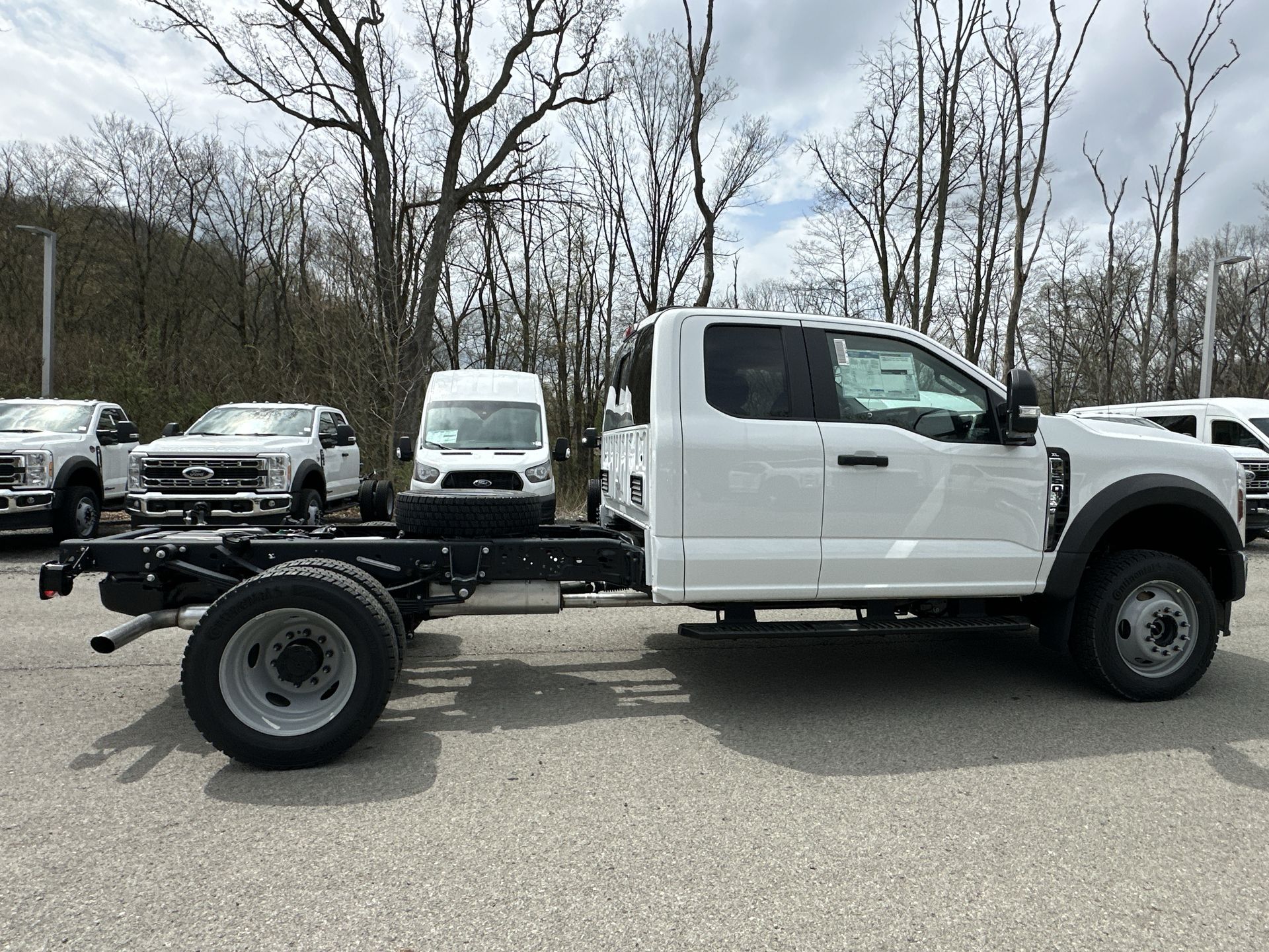 Thumbnail: 2025 Ford Econoline - 3