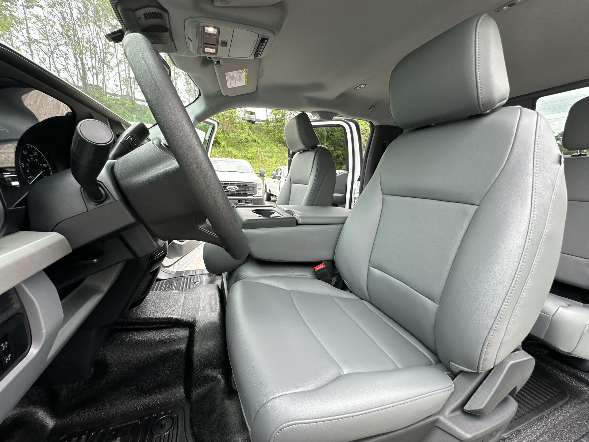 Thumbnail: 2025 Ford Econoline - 13