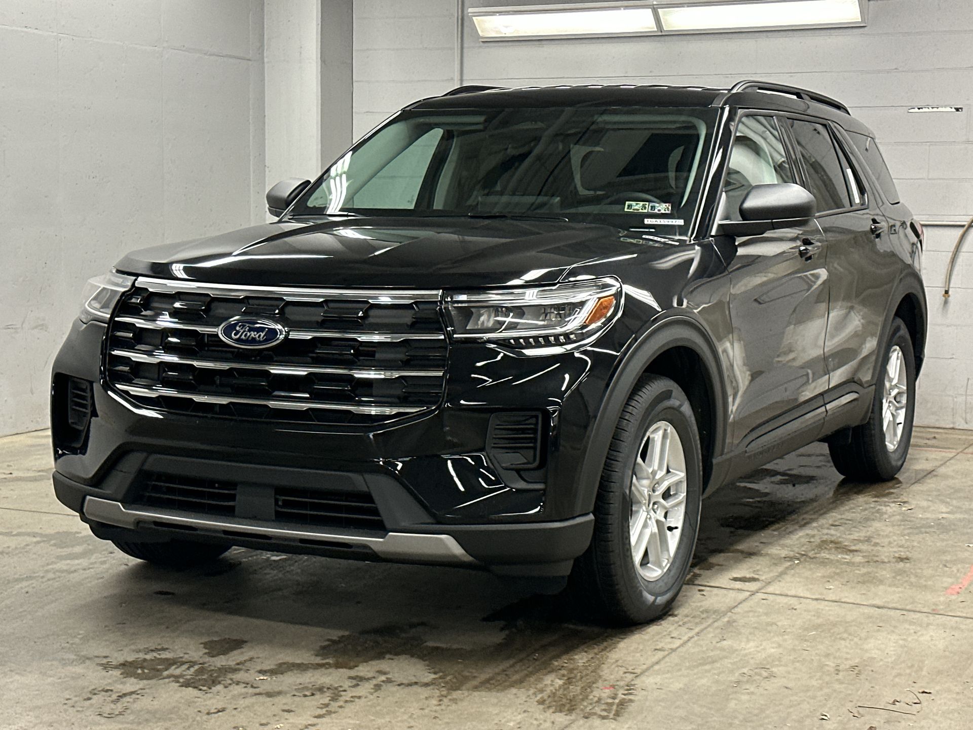 2026 Ford Explorer Active's photo