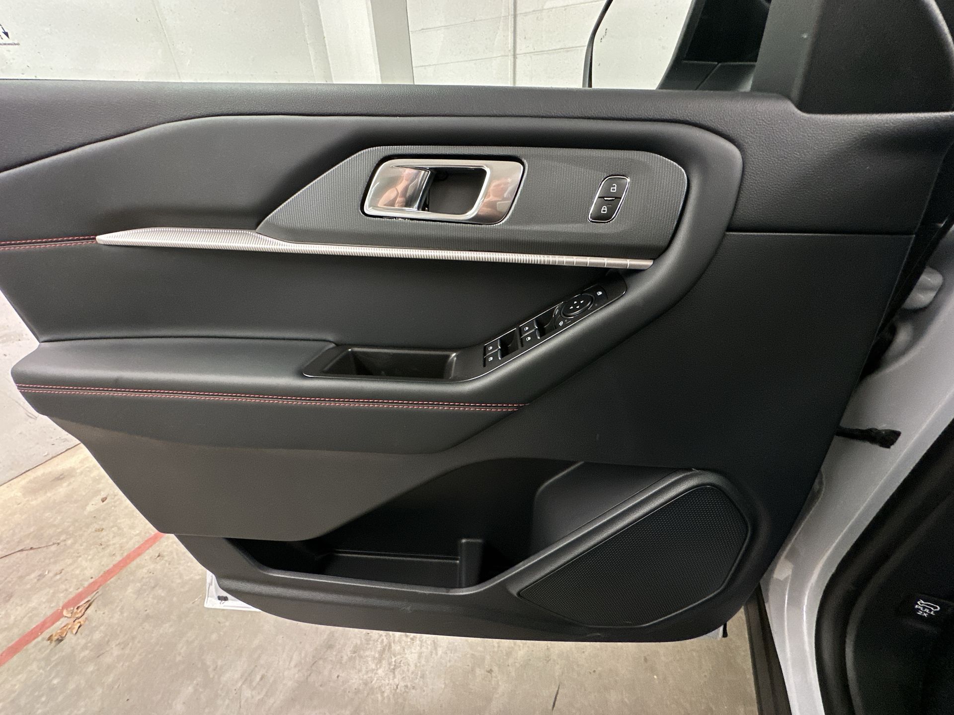 Thumbnail: 2026 Ford Explorer - 18