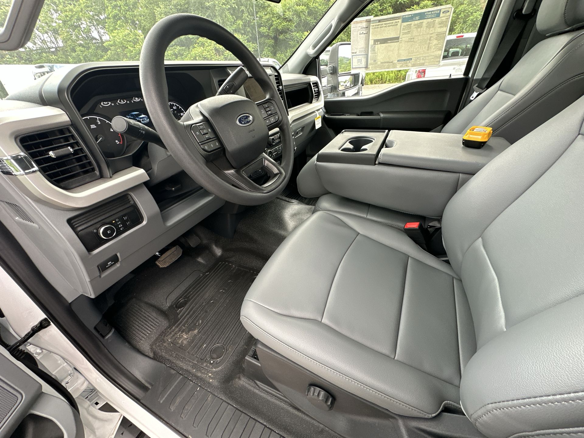 Thumbnail: 2025 Ford Econoline - 14