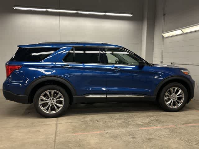 Thumbnail: 2022 Ford Explorer - 3