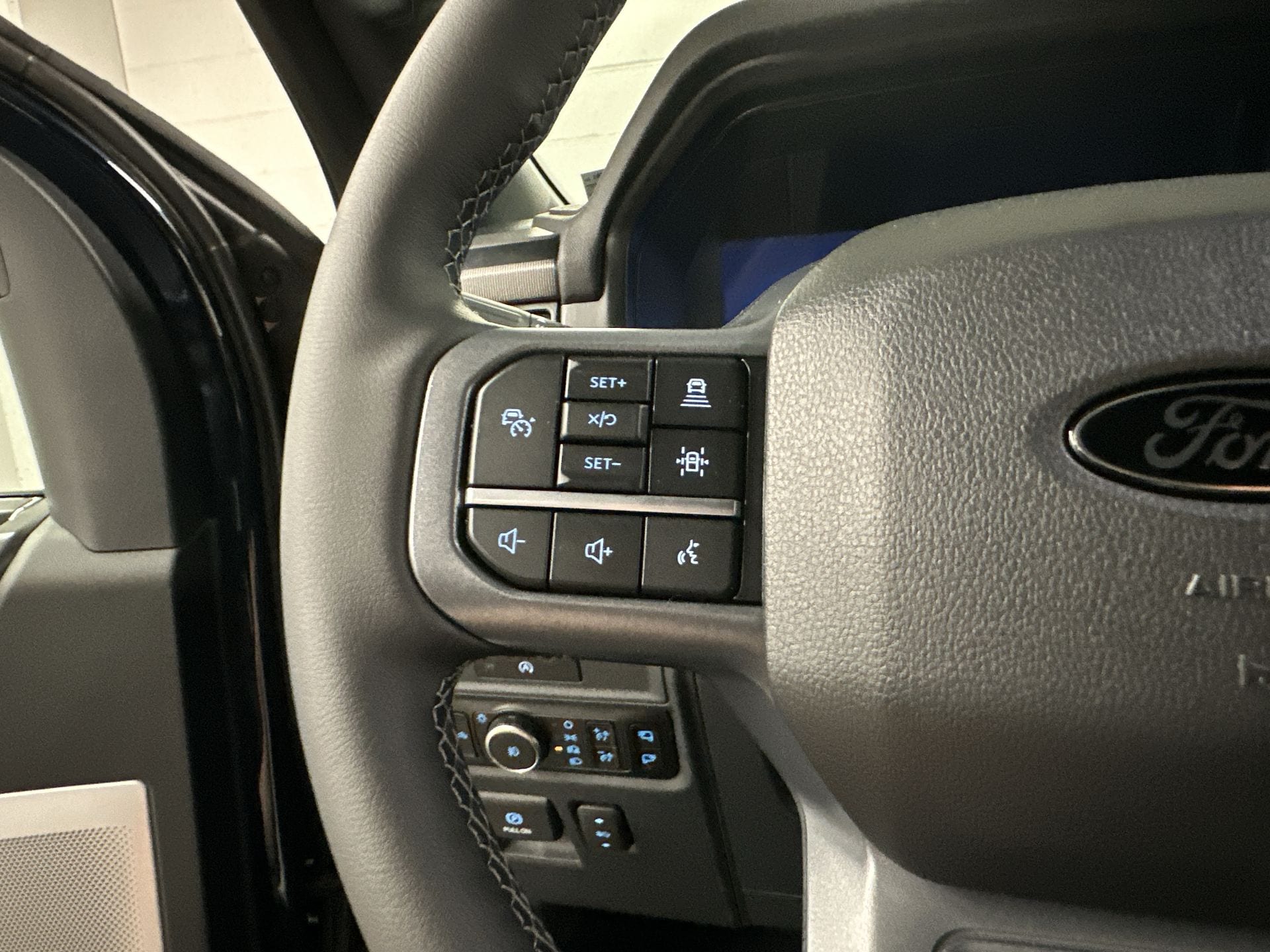 Thumbnail: 2025 Ford F-150 - 9