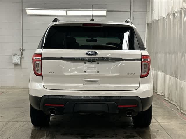 2015 Ford Explorer XLT photo 4