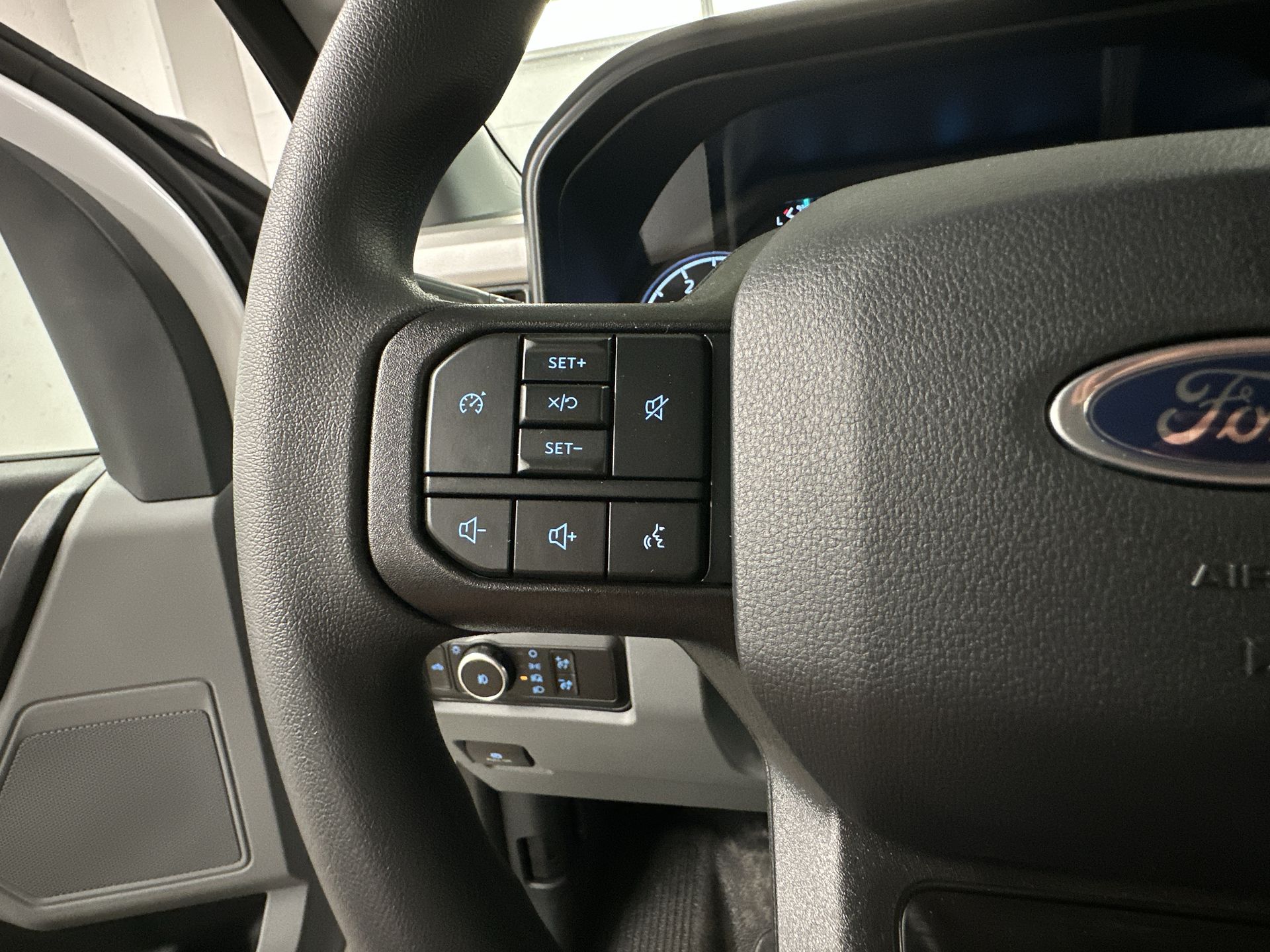 Thumbnail: 2026 Ford Econoline - 8