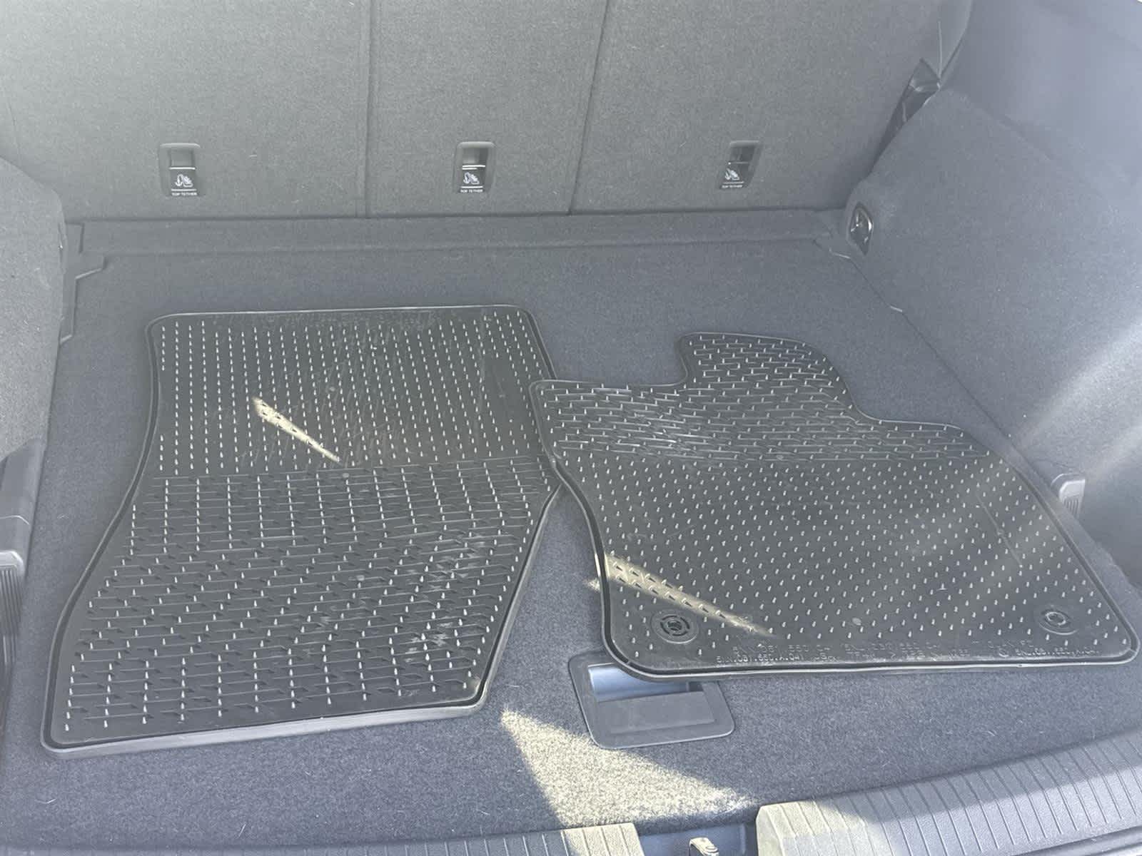 Thumbnail: 2022 Volkswagen Tiguan - 15