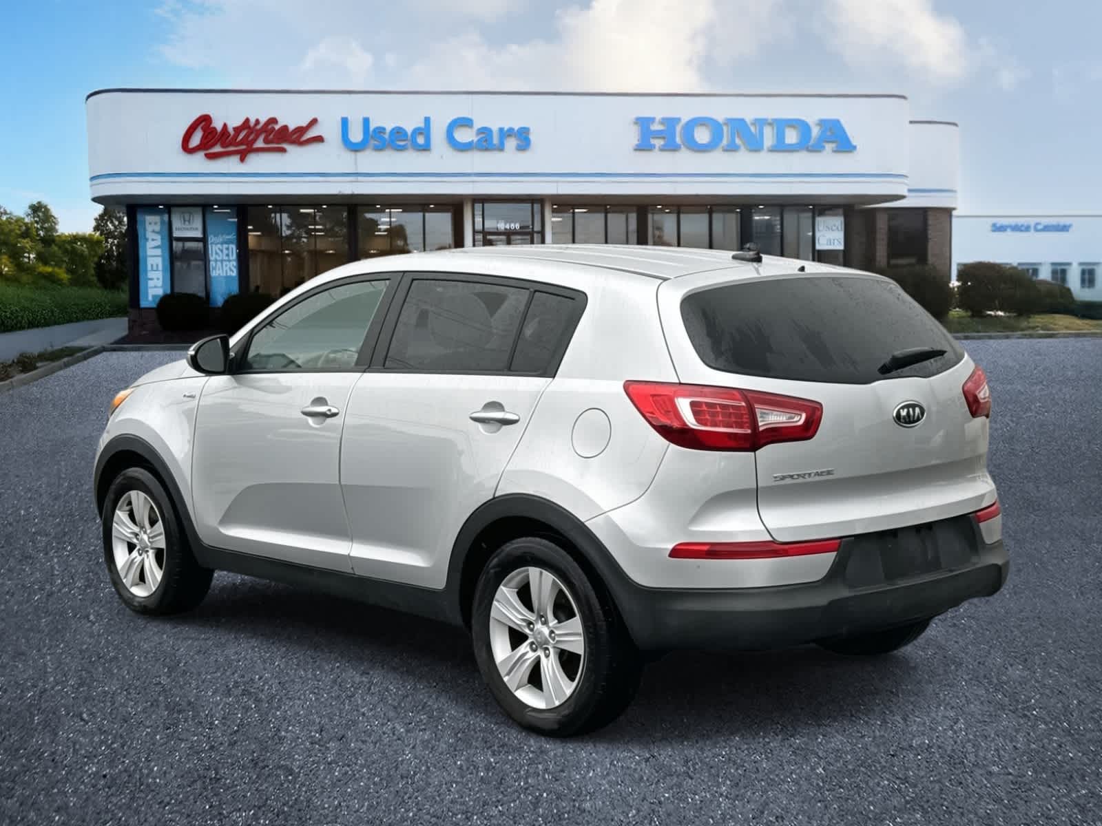 Thumbnail: 2012 Kia Sportage - 3