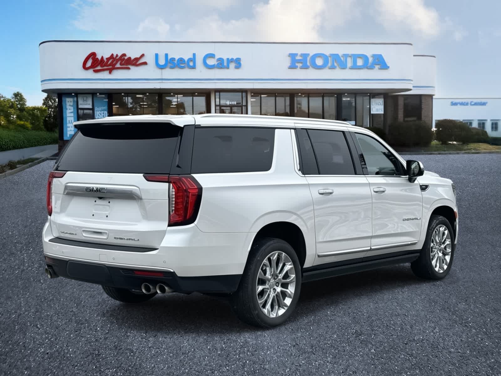 Thumbnail: 2023 GMC Yukon XL - 5