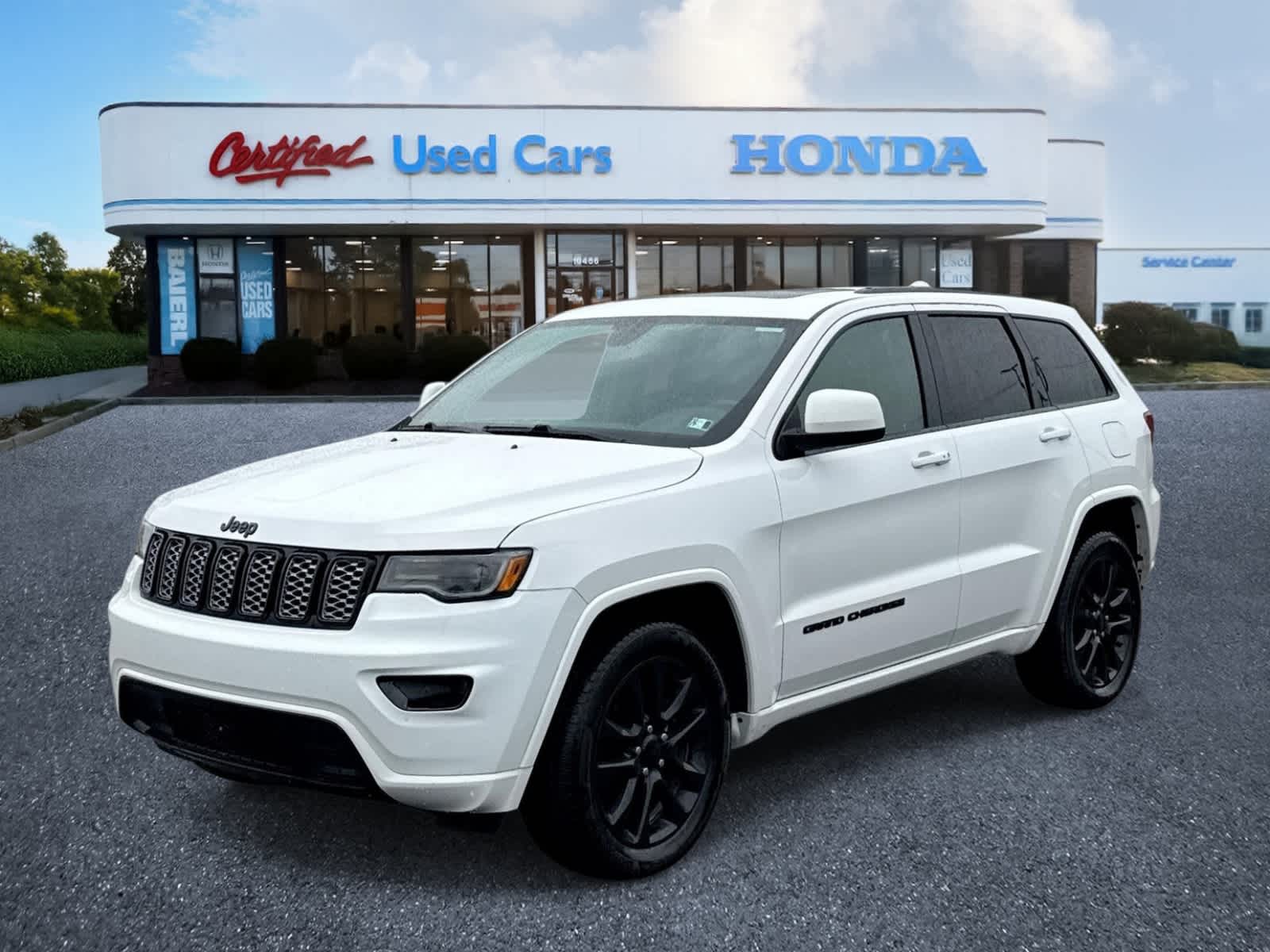 Thumbnail: 2020 Jeep Grand Cherokee - 1