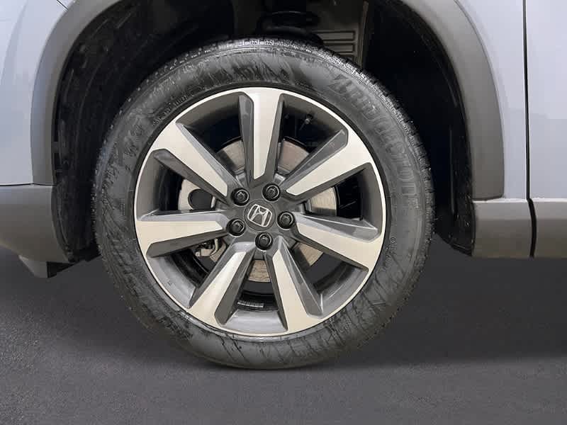 2025 Honda Pilot Touring 12
