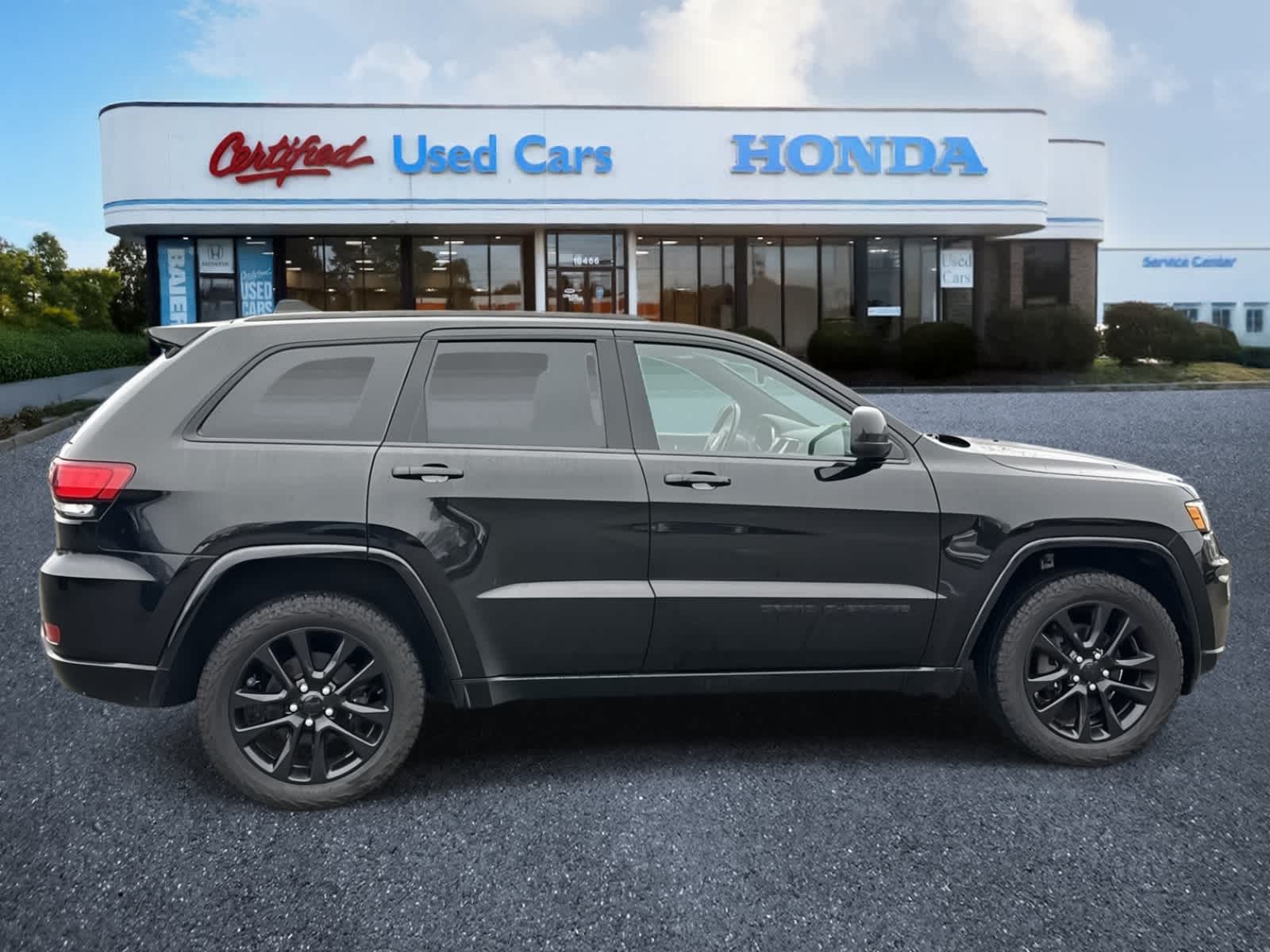 Thumbnail: 2020 Jeep Grand Cherokee - 6