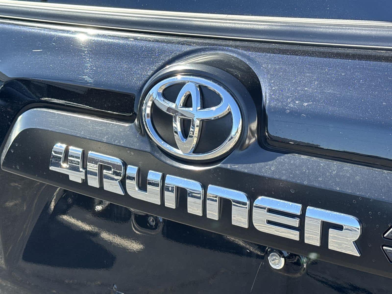 Thumbnail: 2023 Toyota 4Runner - 10